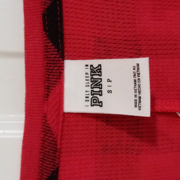 🆕️ 💋PINK VS💋 - Red/Black Plaid Pajama Lounge Onesie - Picture 4 of 15